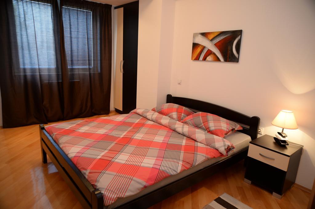 Exclusive Budget Apartments Skopje Ngoại thất bức ảnh