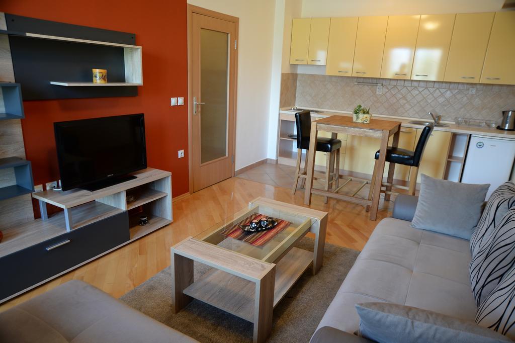 Exclusive Budget Apartments Skopje Ngoại thất bức ảnh